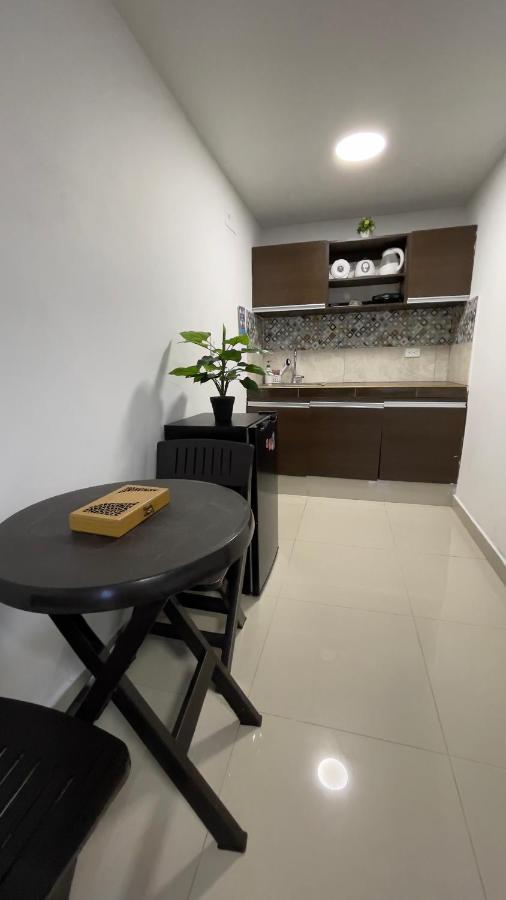Sea Life Apartamentos En Via Principal Centro Y San Luis Сан-Андрес Екстер'єр фото