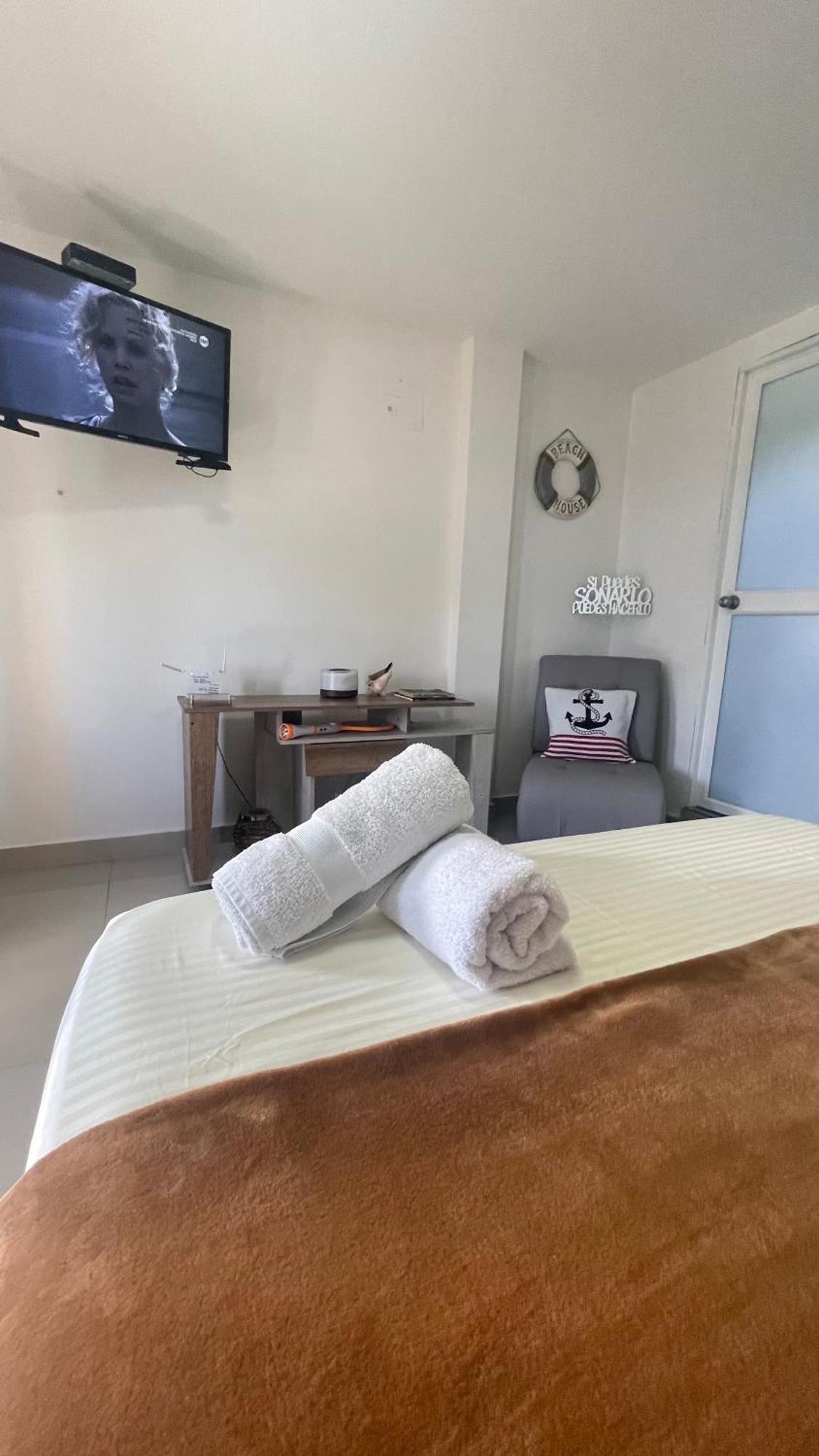 Sea Life Apartamentos En Via Principal Centro Y San Luis Сан-Андрес Екстер'єр фото