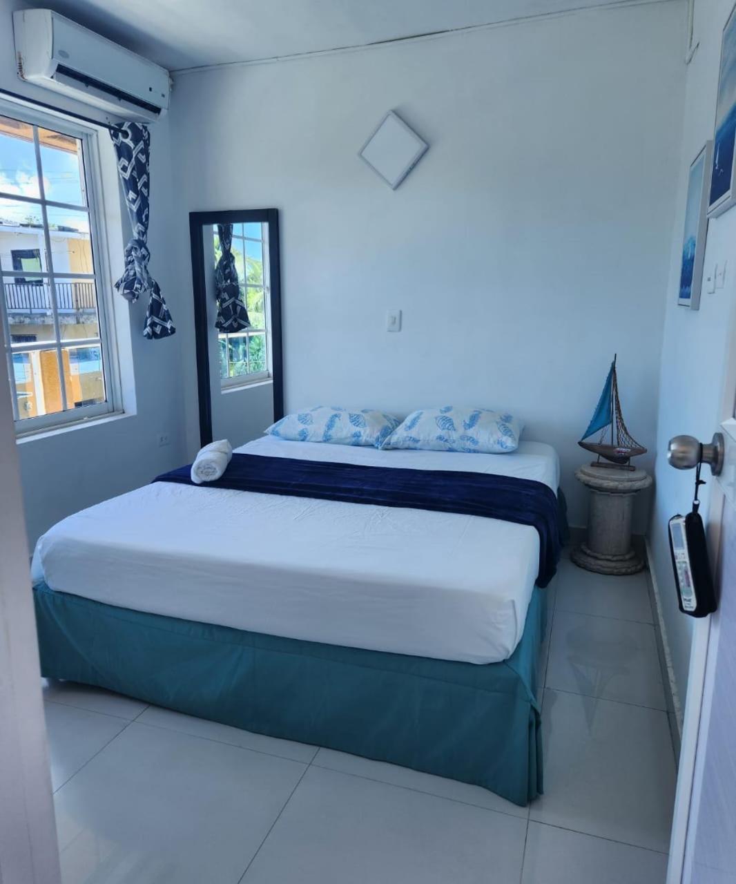 Sea Life Apartamentos En Via Principal Centro Y San Luis Сан-Андрес Екстер'єр фото